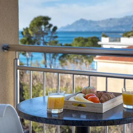 Spot * Μακάρσκα