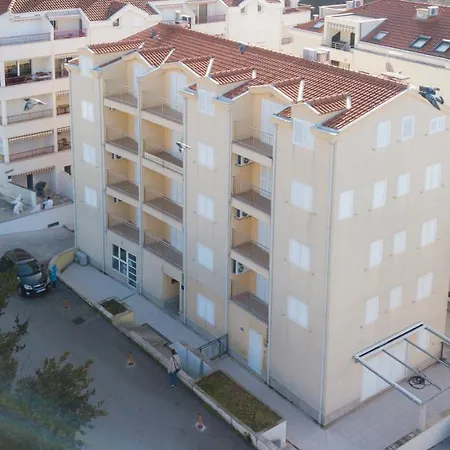 Spot Apartment *